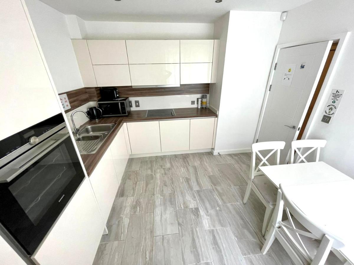 London Stratford Luxury House, 5 Minutes Walk Station, Westfield, 3 Bedrooms 3 Bathrooms, Reception, Garden, Parking Exteriér fotografie