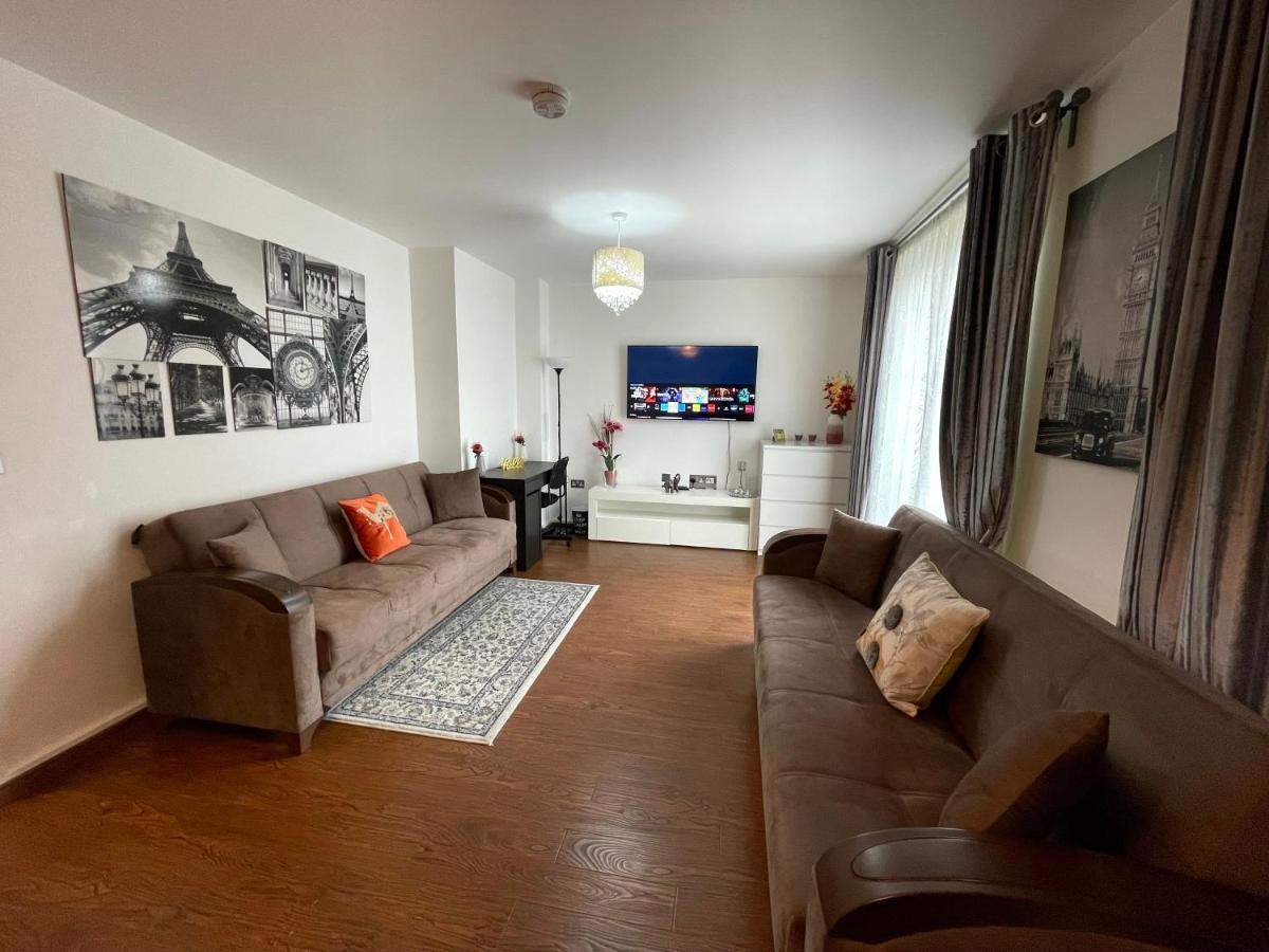 London Stratford Luxury House, 5 Minutes Walk Station, Westfield, 3 Bedrooms 3 Bathrooms, Reception, Garden, Parking Exteriér fotografie
