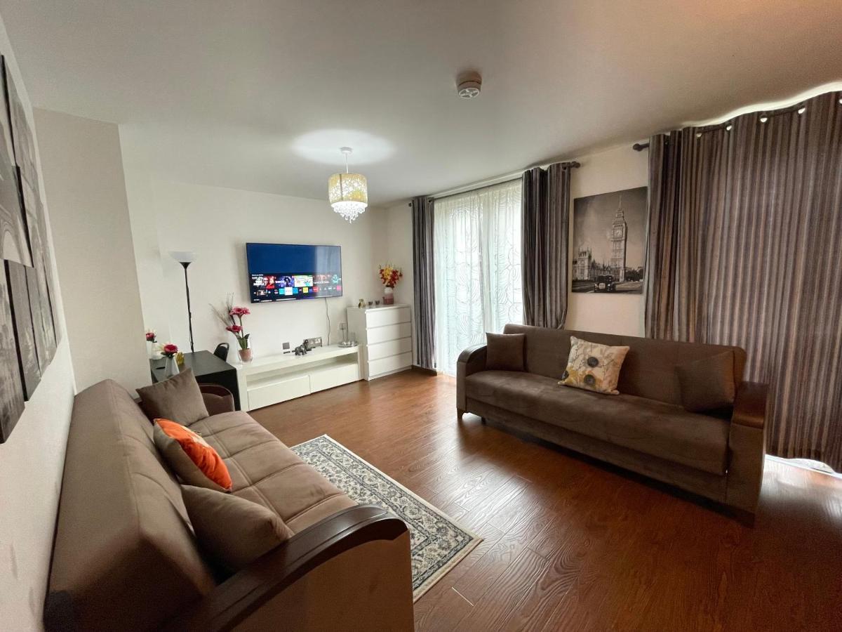 London Stratford Luxury House, 5 Minutes Walk Station, Westfield, 3 Bedrooms 3 Bathrooms, Reception, Garden, Parking Exteriér fotografie