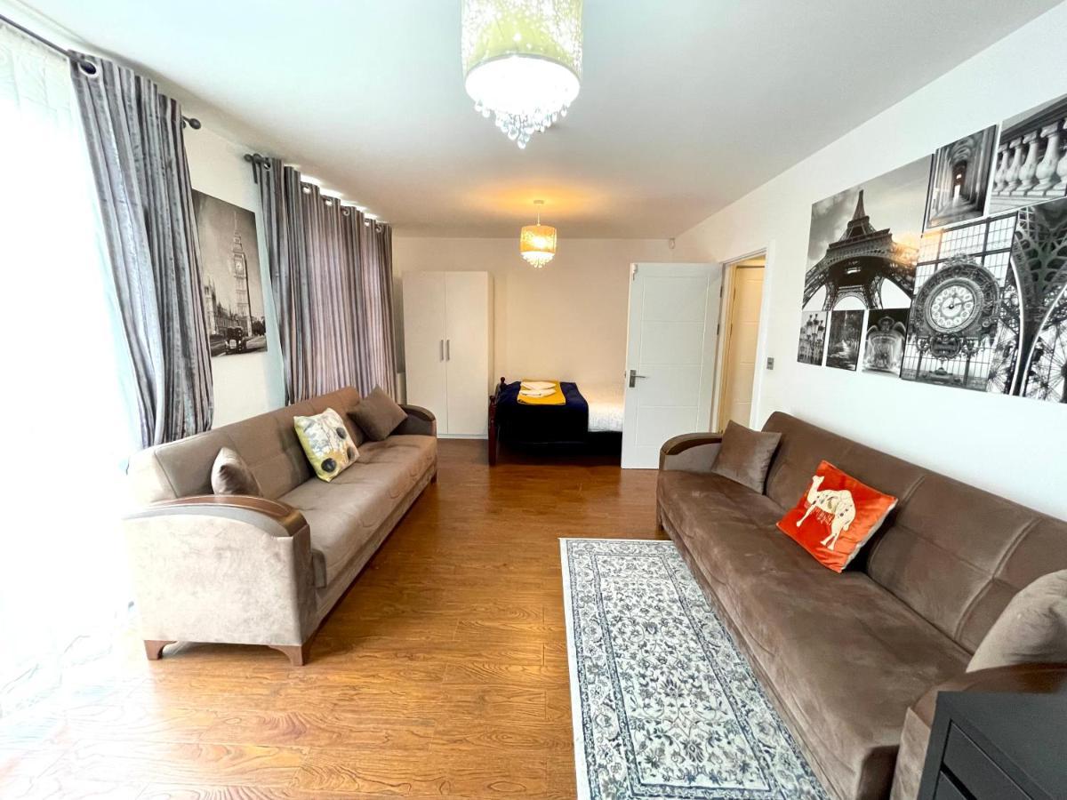 London Stratford Luxury House, 5 Minutes Walk Station, Westfield, 3 Bedrooms 3 Bathrooms, Reception, Garden, Parking Exteriér fotografie