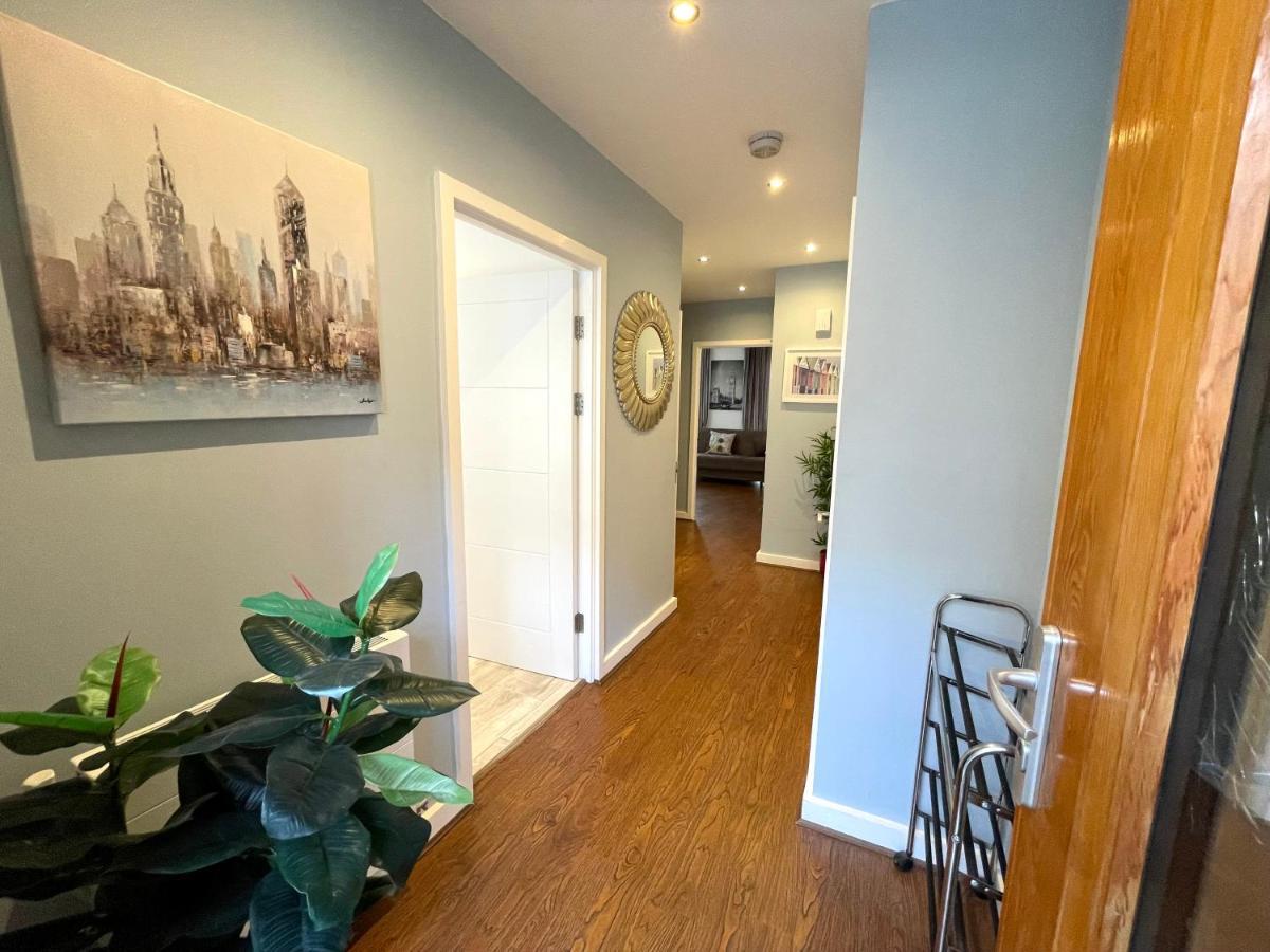 London Stratford Luxury House, 5 Minutes Walk Station, Westfield, 3 Bedrooms 3 Bathrooms, Reception, Garden, Parking Exteriér fotografie